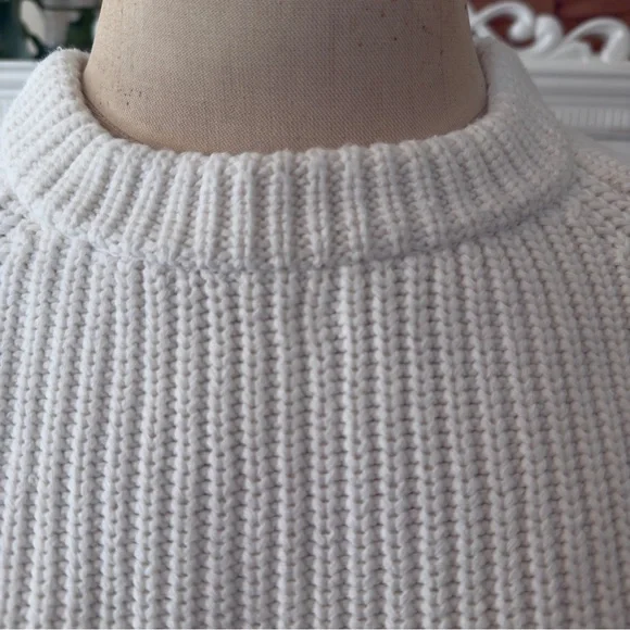 Quince Ivory 100% Organic Cotton
Fisherman Crew Sweater - Picture 6 of 9